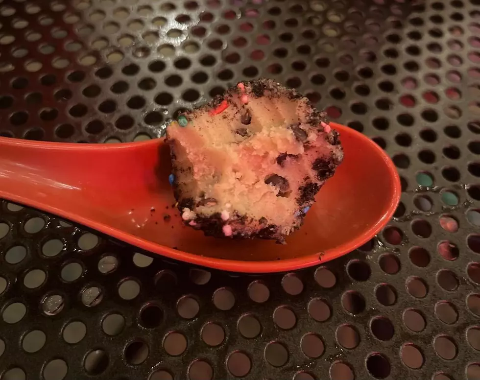 Huge Illinois City is Home to $2.50 Cookie Dough Bites That Will Make You a ‘Happy Camper’